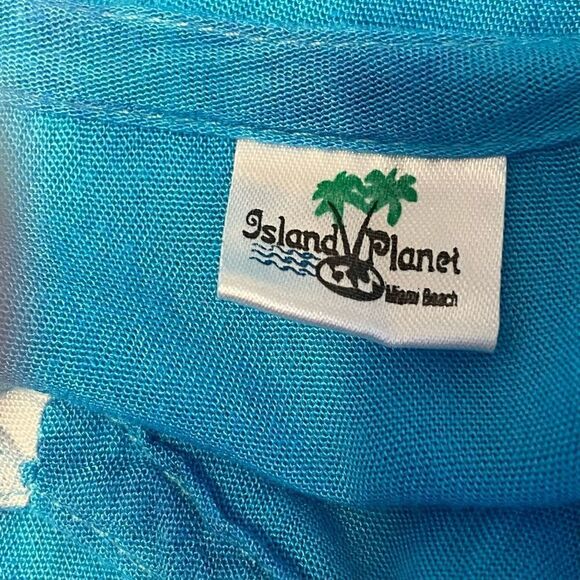 Island Planet Batwing Tie Dye Coverup - Picture 5 of 6